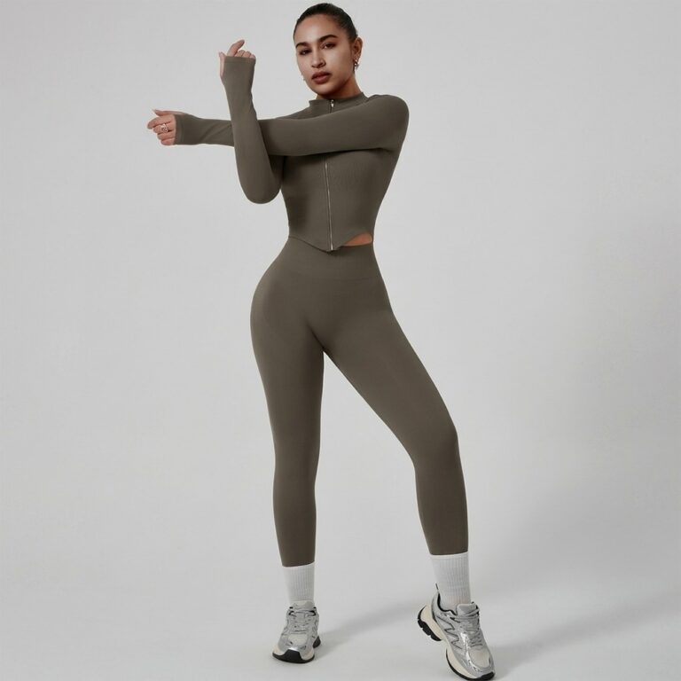 Yoga Outfit Seamed Zip-Up Long Sleeve Top & Leggings Workout Set Model ZR-1246